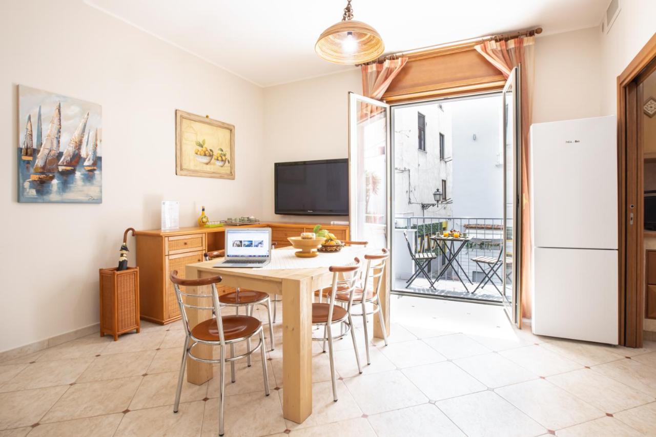 Sorrentovibes - Spacious 3 Bedrooms Apartment In Sorrento Oldtown Eksteriør bilde