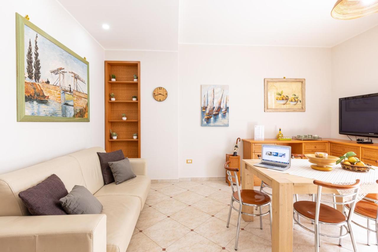 Sorrentovibes - Spacious 3 Bedrooms Apartment In Sorrento Oldtown Eksteriør bilde