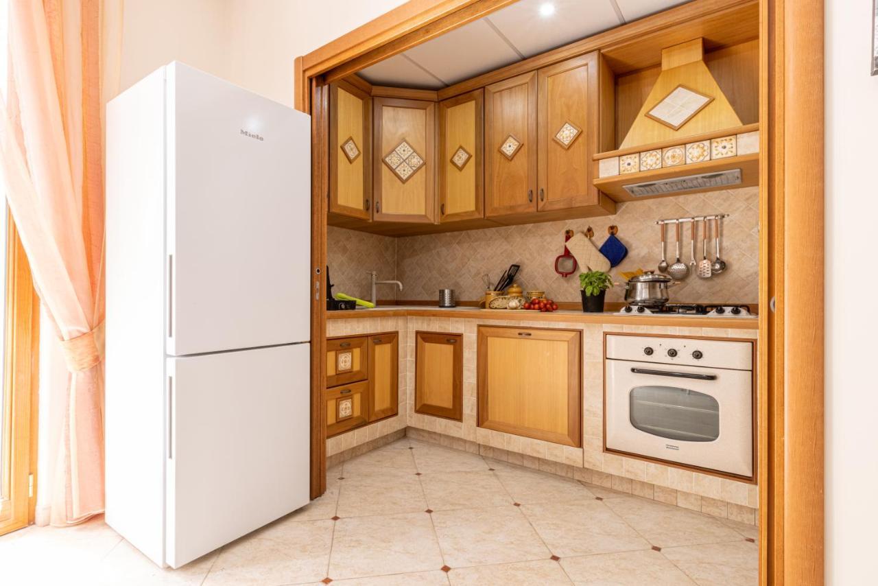 Sorrentovibes - Spacious 3 Bedrooms Apartment In Sorrento Oldtown Eksteriør bilde
